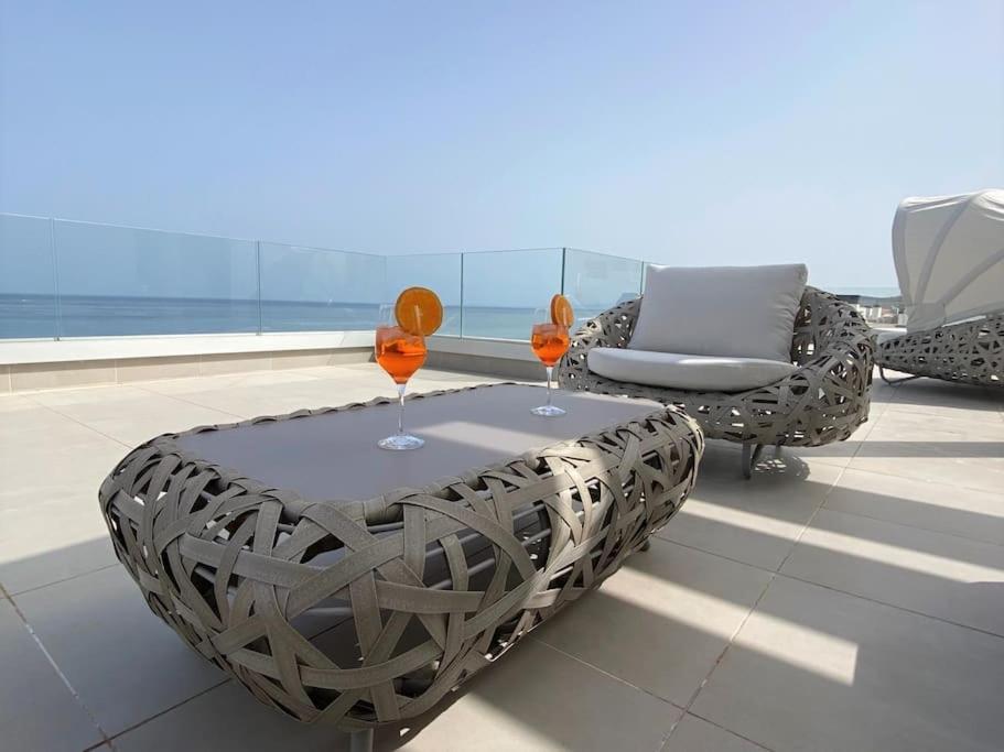 Luxurious Penthouse With Huge Panoramic Terrace Apartment ซานโรเก ภายนอก รูปภาพ